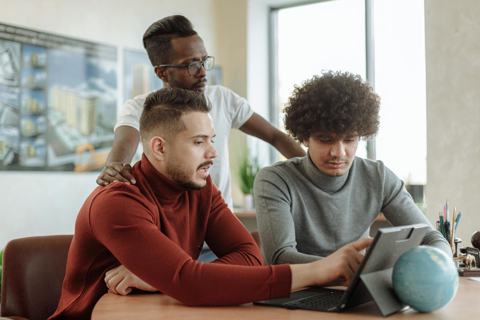 la formation en ligne, soft skills, reconversion professionnelle, e‑learning, formation en ligne, blended learning, présentiel, cours en ligne, tutorat en ligne, apprentissage à distance, catalogue de formations, témoignage apprenant, infographie CPF, infographie comparatif, webinar, bootcamp, MOOC, application mobile, interface LMS, forum apprenants, calendrier de sessions, certificat RNCP, tutorat expert,